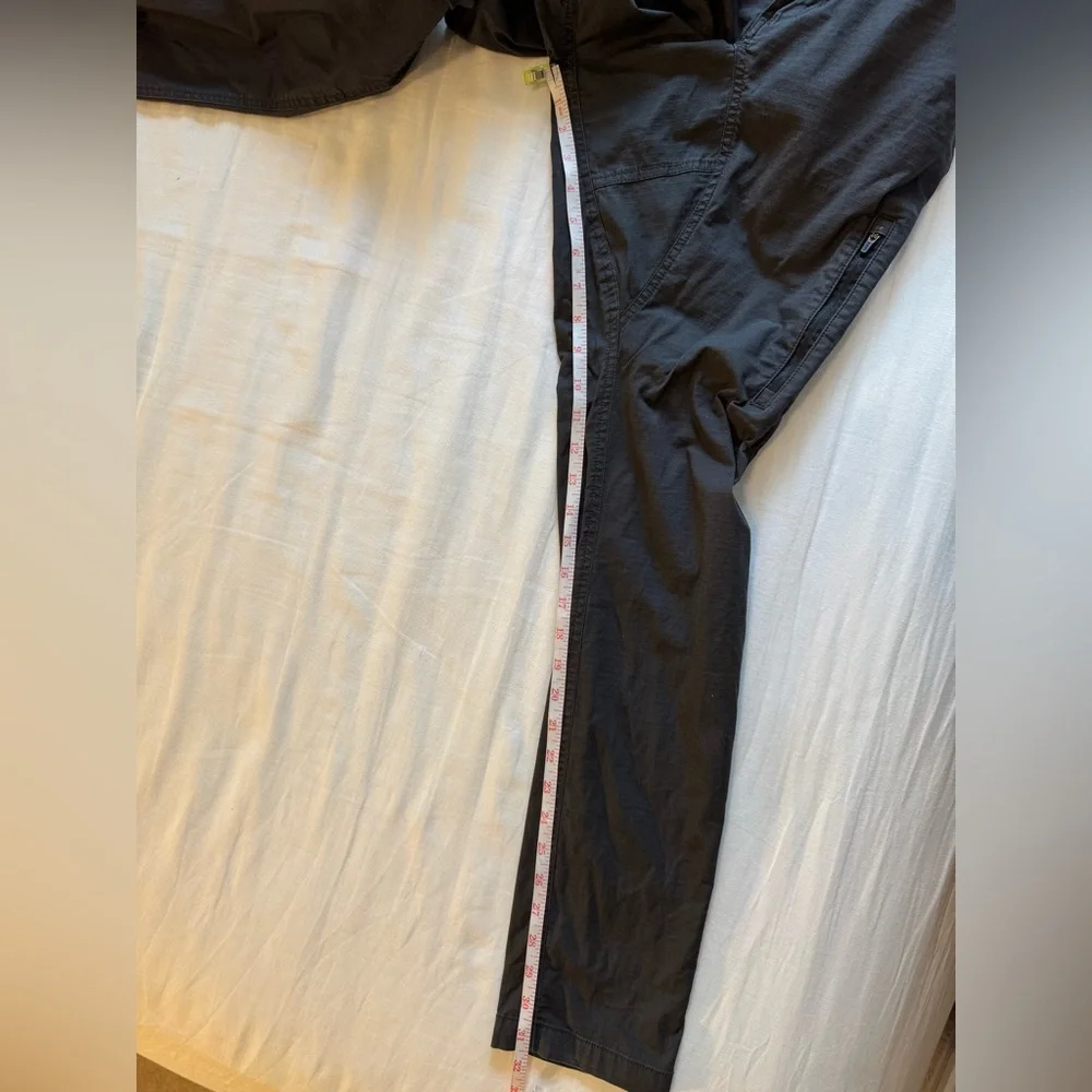 Vuori Black/Dark grey Ripstop Outdoor Athletic Pants - Men's Small